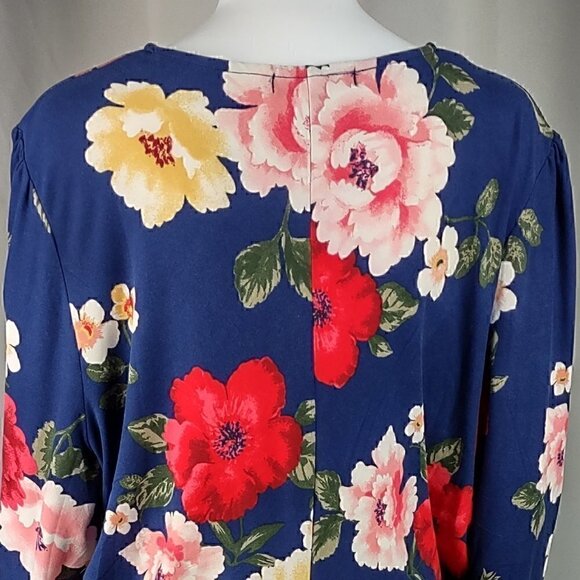 DEREK HEART NAVY BLUE FLORAL DRESS RUCHED SIDES AND FRONT. SIZE 3X - Picture 8 of 14